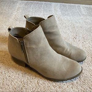 tan booties